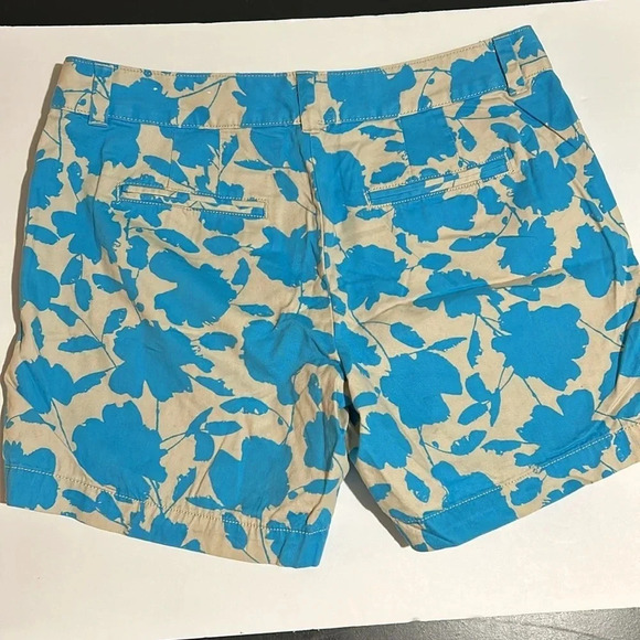 Loft Ann Taylor, women’s blue and tan shorts with pockets size 6 100%cotton NWOT - Picture 5 of 7